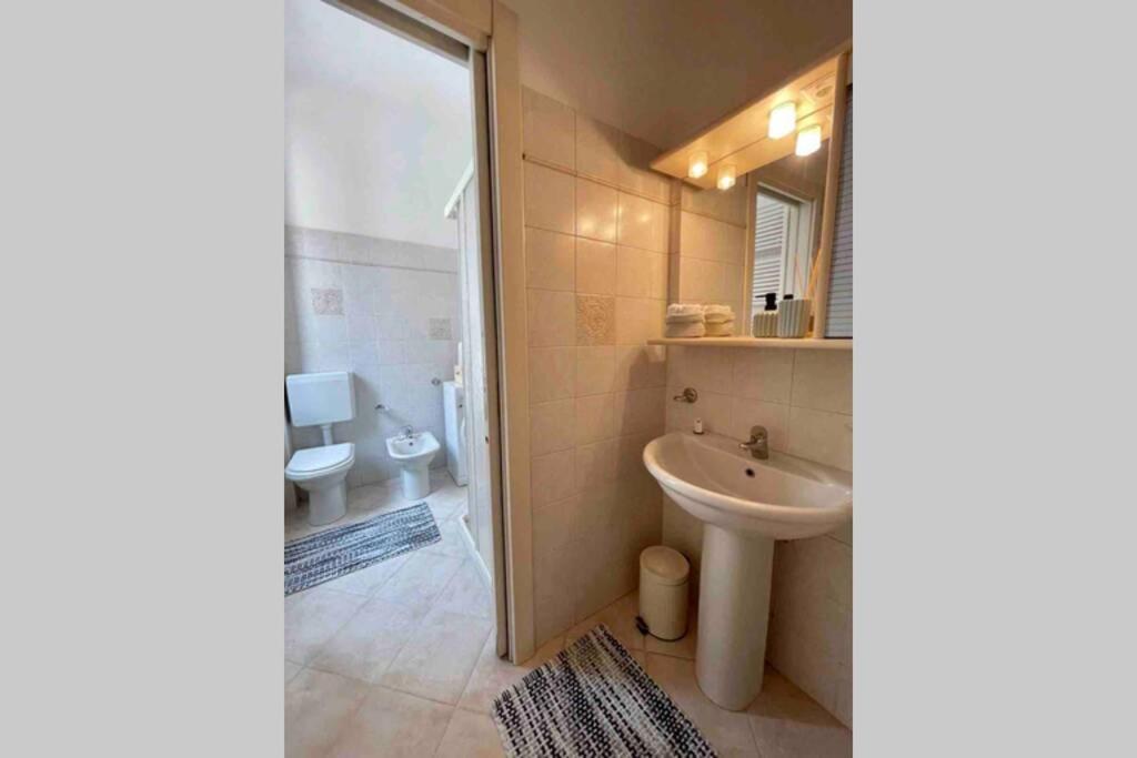 Unconventional Apartment: Centro Storico Con Bici Mantova Kültér fotó