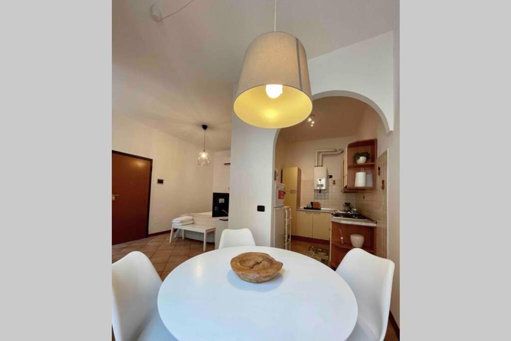 Unconventional Apartment: Centro Storico Con Bici Mantova Kültér fotó